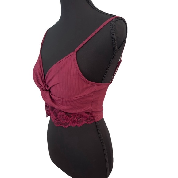 New SHEIN Cropped Tank Top Twisted Front Lace Accent Size Small Bust 26” - 30” - Picture 3 of 7